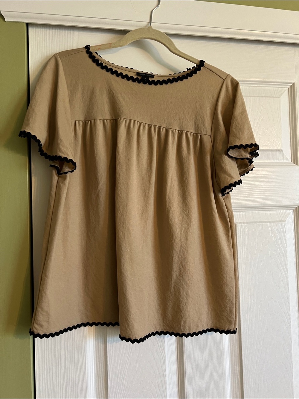 Ann Taylor Beige Blouse with Black Rickrack Trim